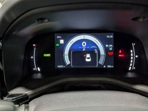 Used 2025 Toyota Camry LE image 15