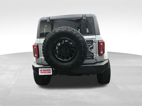 Used 2024 Ford Bronco Outer Banks image 6