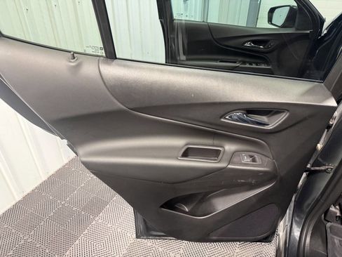Used 2020 Chevrolet Equinox LT FWD image 14