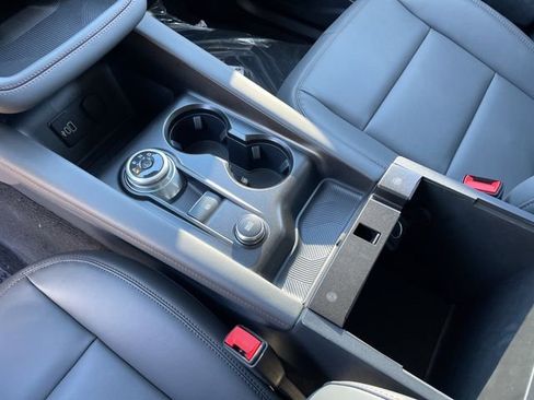 New 2026 Ford Explorer Active w/ Active Comfort Package image 9