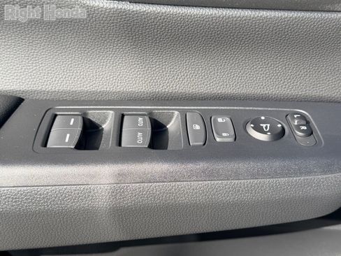 Used 2026 Honda CR-V TrailSport image 19