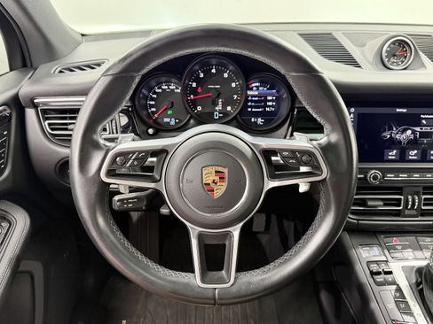 Certified 2021 Porsche Macan AWD/4WD image 44