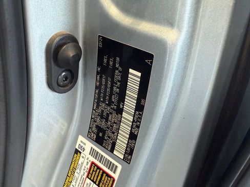 Used 2024 Toyota Sienna LE image 36