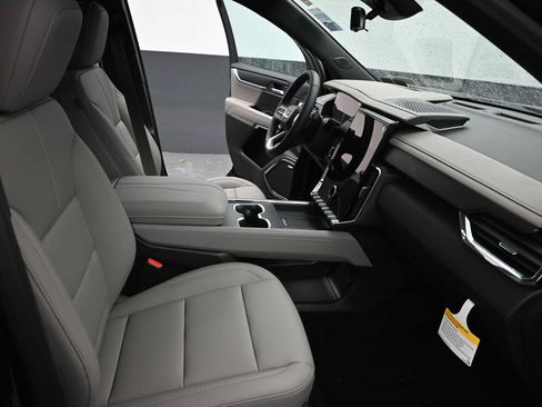 New 2026 GMC Acadia Elevation w/ Elevation Premium Package AWD/4WD image 20