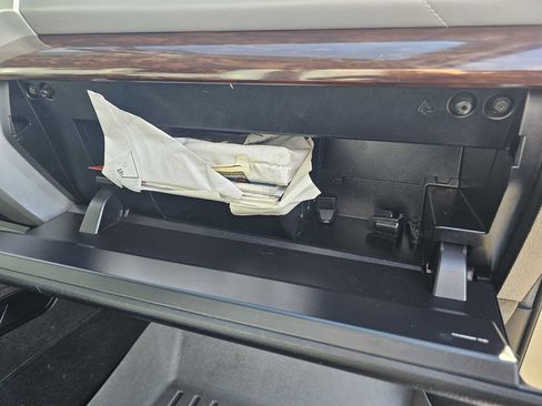 Used 2014 Toyota Tundra Limited image 31