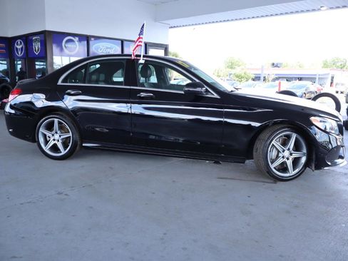 Used 2017 Mercedes-Benz C 300 4MATIC Sedan w/ Premium 3 Package image 6