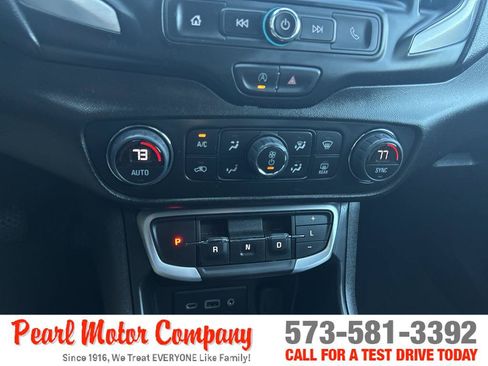 Used 2023 GMC Terrain SLE w/ Driver Convenience Package FWD image 17
