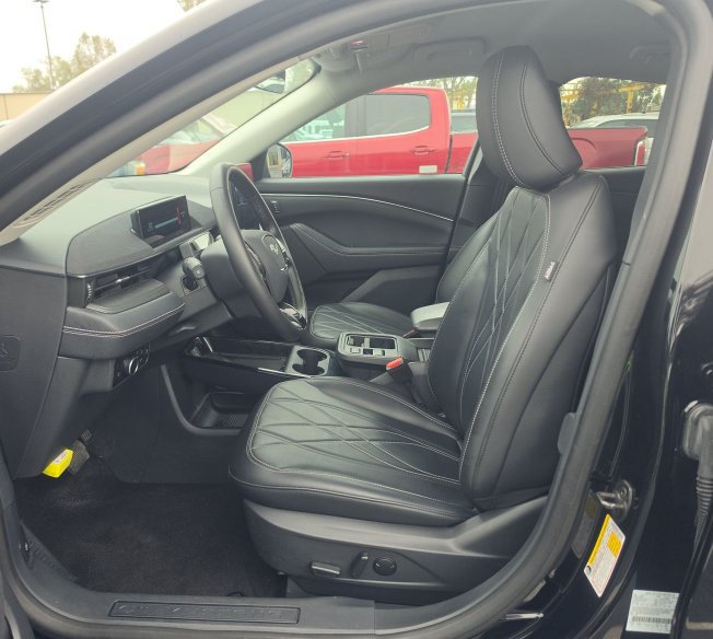 Used 2025 Ford Mustang Mach-E Select RWD image 5