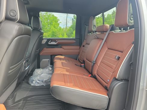 New 2026 GMC Sierra 2500 Denali Ultimate AWD/4WD image 28