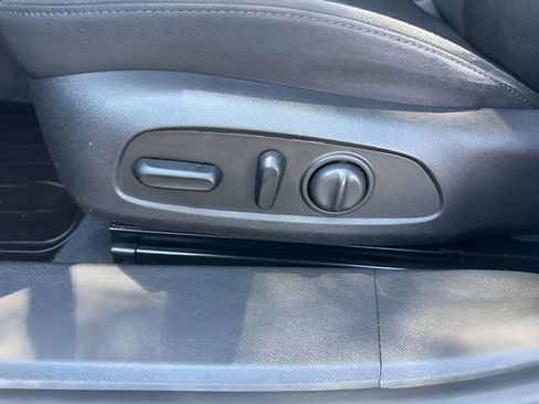 Used 2020 Chevrolet Malibu LT FWD image 10