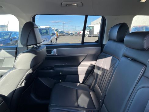 Used 2025 Hyundai Santa Fe SEL image 40