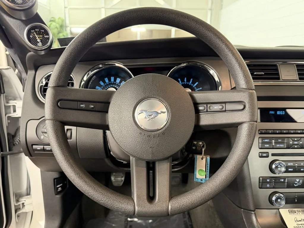 Used 2012 Ford Mustang GT RWD image 23