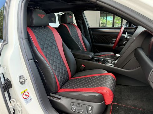 Used 2018 Bentley Flying Spur S W12 AWD/4WD image 36