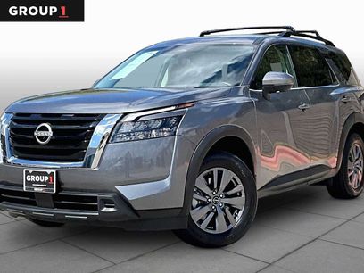 Certified 2025 Nissan Pathfinder SV