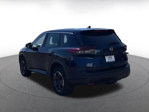 Used 2025 Nissan Rogue SV image 11
