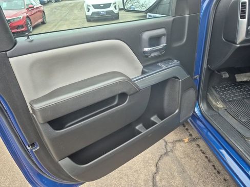 Used 2017 Chevrolet Silverado 1500 LT w/ LT Convenience Package image 19