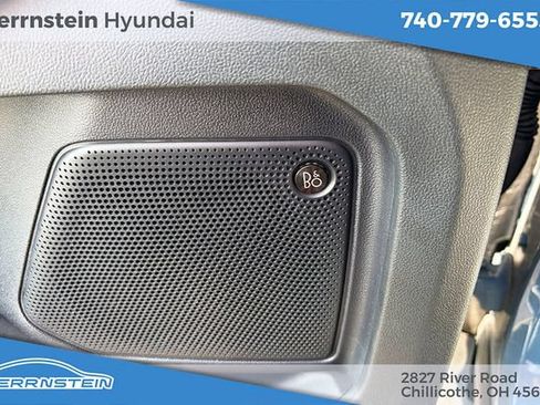 Used 2023 Ford Escape Platinum w/ Premium Technology Package AWD/4WD image 17