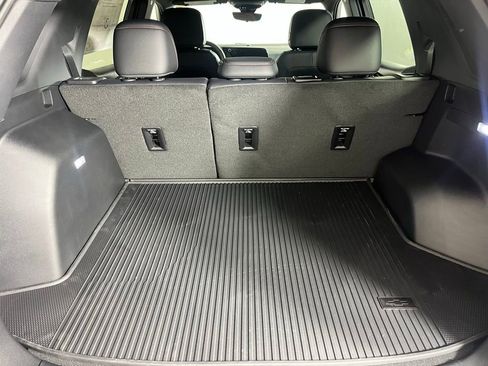 New 2026 Chevrolet Equinox RS w/ Convenience Package III AWD/4WD image 25