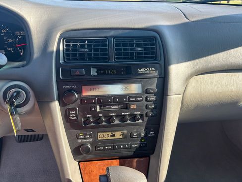 Used 1999 Lexus ES 330 image 16