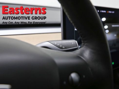 Used 2021 Tesla Model 3 Standard Range Plus image 13