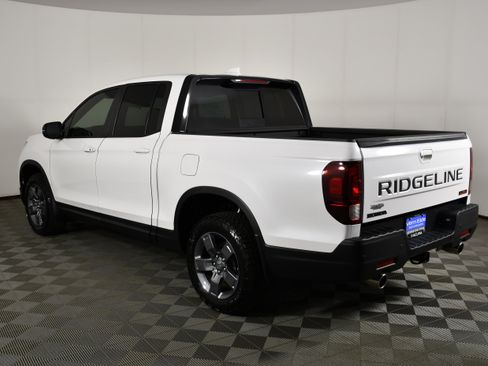 Used 2024 Honda Ridgeline TrailSport image 8