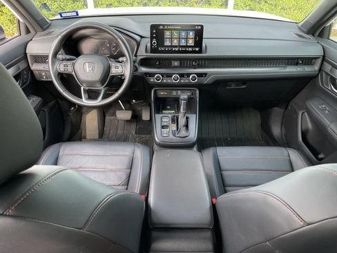 Used 2025 Honda CR-V Sport-L image 11