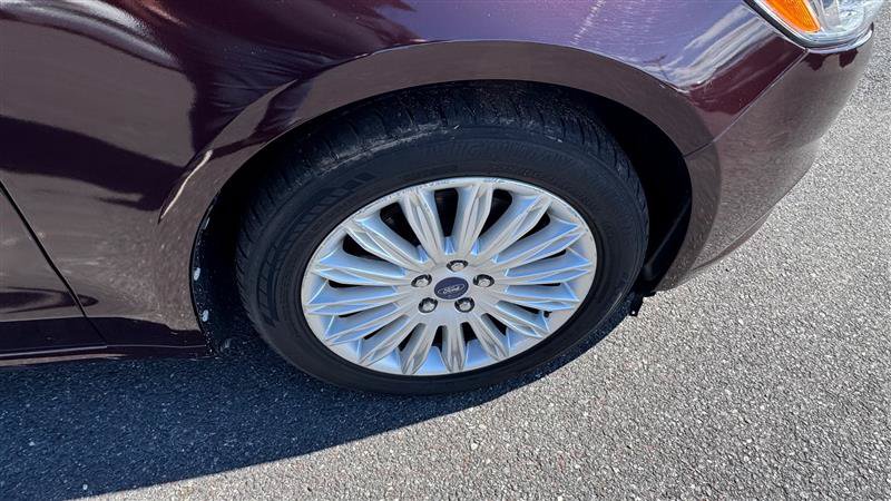Used 2013 Ford Fusion Energi SE w/ Driver Assist Pkg FWD image 32