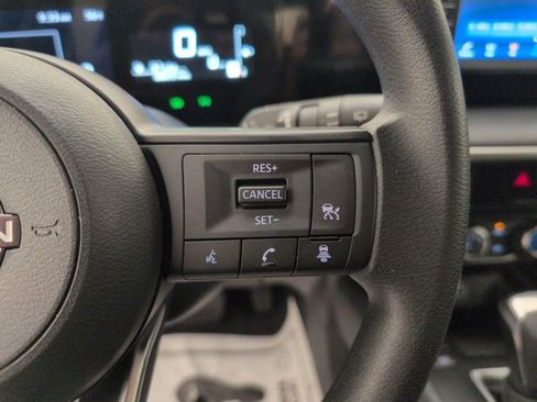 Used 2025 Nissan Kicks S image 43