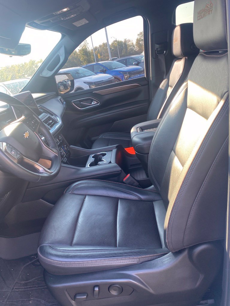 Used 2023 Chevrolet Tahoe High Country w/ Premium Package AWD/4WD image 9
