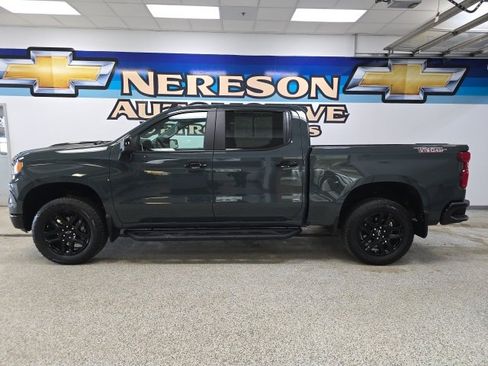 Used 2025 Chevrolet Silverado 1500 LT Trail Boss w/ Convenience Package II image 4