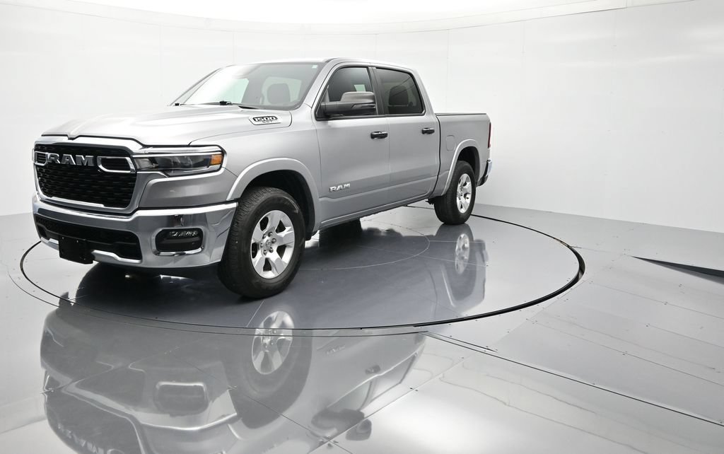 Used 2025 RAM 1500 Big Horn AWD/4WD image 1
