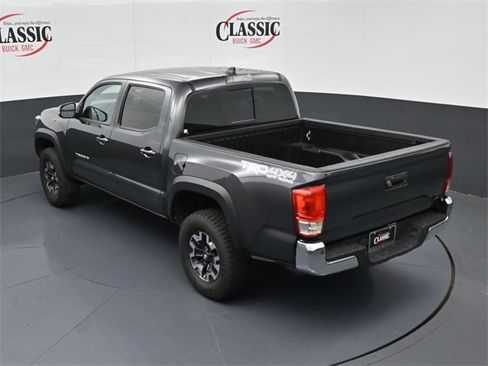 Used 2023 Toyota Tacoma TRD Sport image 16