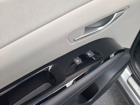Used 2025 Hyundai Tucson Limited FWD image 17
