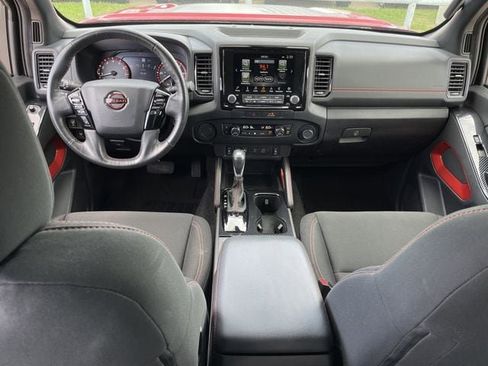 Used 2022 Nissan Frontier Pro-X RWD image 10