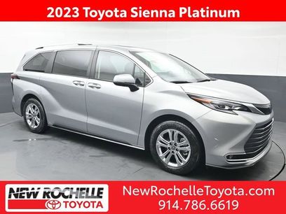 Certified 2023 Toyota Sienna Platinum