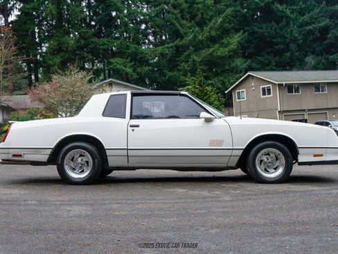 Used 1988 Chevrolet Monte Carlo SS image 9
