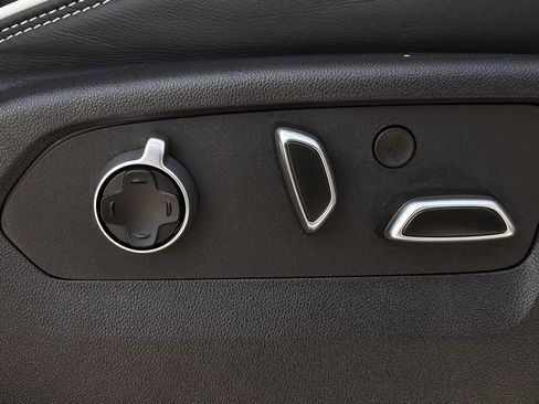 Used 2024 GMC Sierra 1500 AT4X image 29