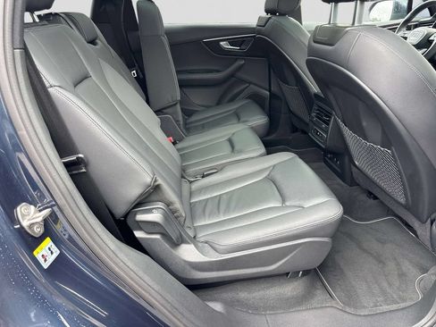 Used 2025 Audi Q7 3.0T Premium Plus AWD/4WD image 17