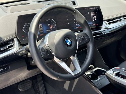 Used 2026 BMW X1 xDrive28i AWD/4WD image 2