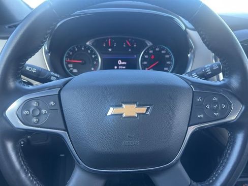 Used 2022 Chevrolet Traverse LT image 30