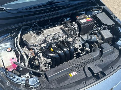 Used 2022 Toyota Corolla LE FWD image 43