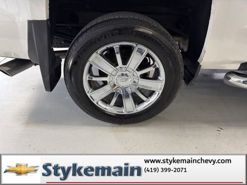 Used 2017 Chevrolet Silverado 1500 High Country image 20