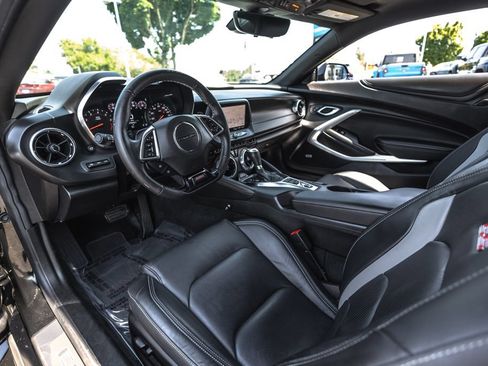Used 2021 Chevrolet Camaro SS RWD image 18