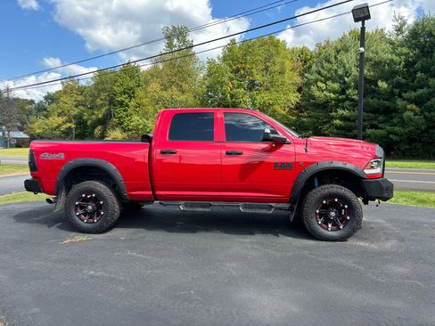 Used 2018 RAM 2500 Tradesman w/ Chrome Appearance Group image 4