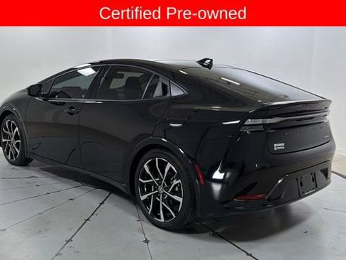 Used 2026 Toyota Prius Plug-In Hybrid w/ Limited Premium Package FWD image 7