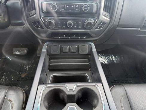 Used 2015 Chevrolet Silverado 2500 LTZ image 11