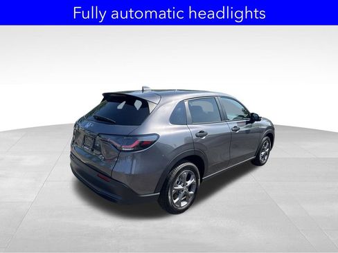 Certified 2027 Honda HR-V LX image 5