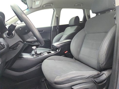 Used 2020 Kia Sorento LX image 11