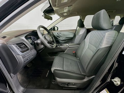 Used 2023 Nissan Rogue SV FWD image 13