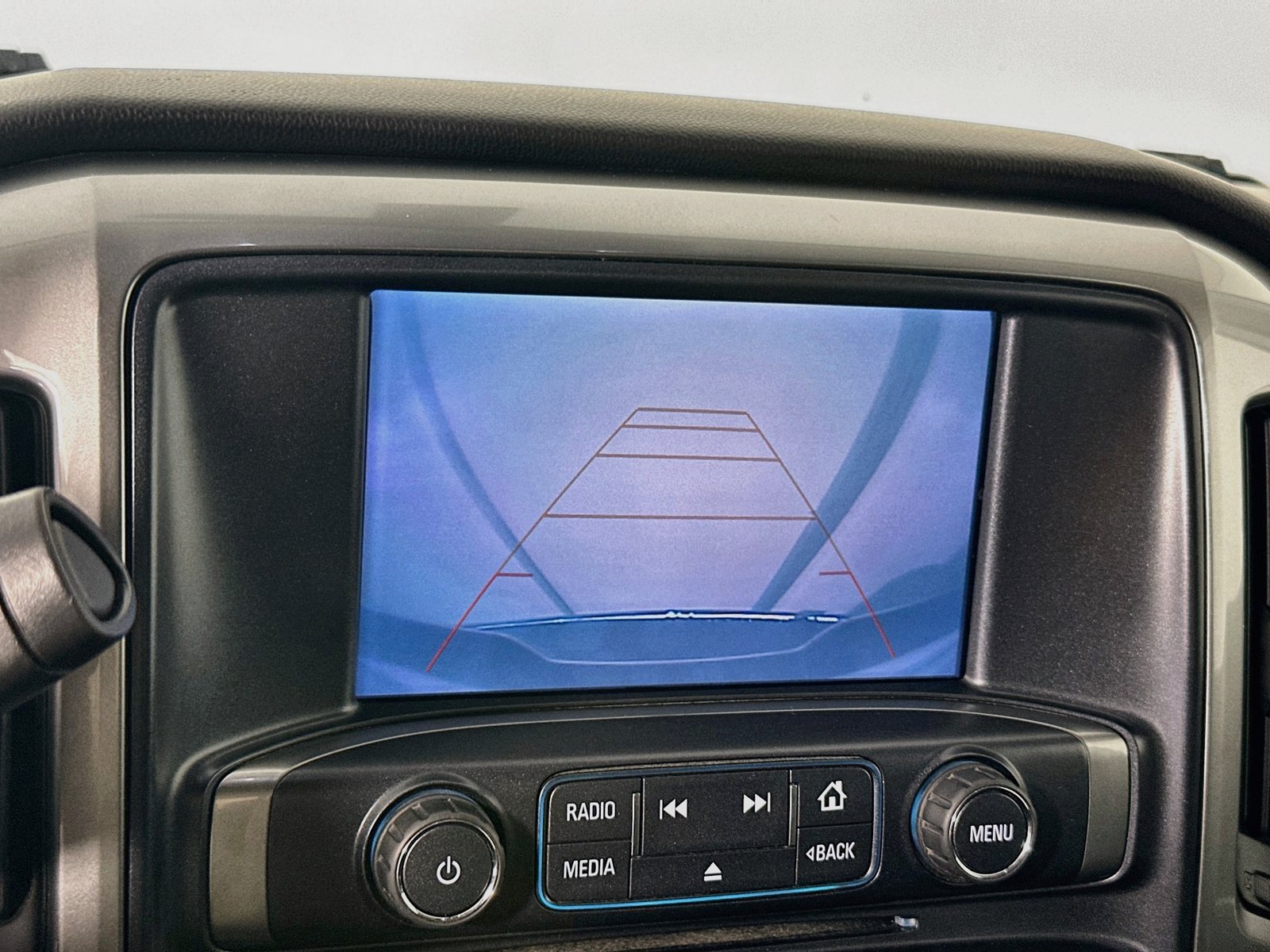 Used 2018 Chevrolet Silverado 1500 LT AWD/4WD image 14